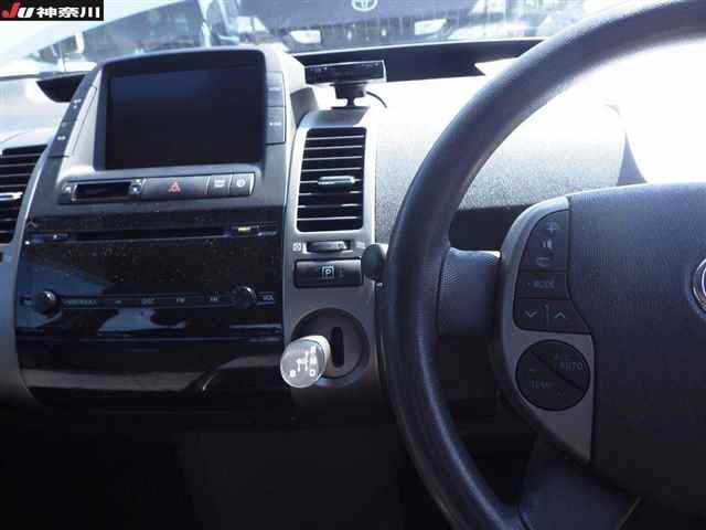 TOYOTA PRIUS 2010