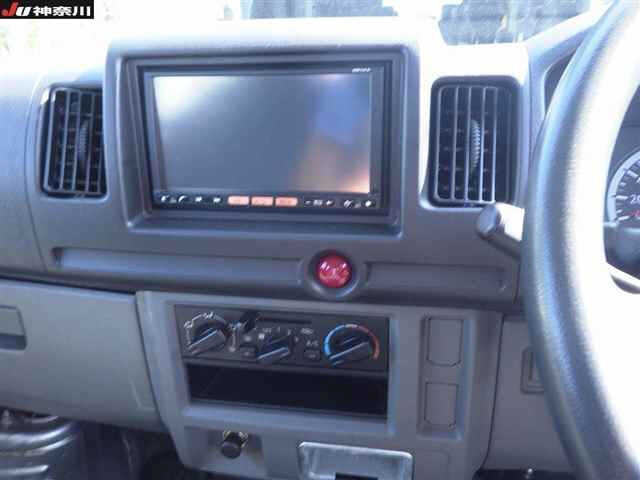 NISSAN CLIPPER VAN 2013