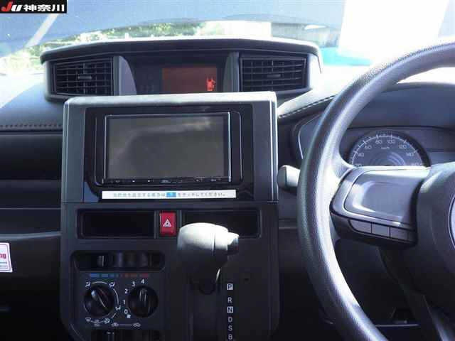 TOYOTA ROOMY 2022