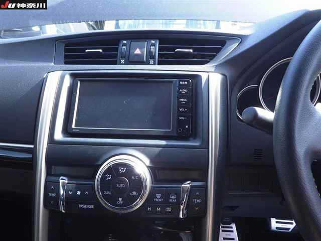 TOYOTA MARK X 2015