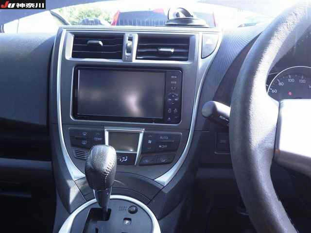 TOYOTA RACTIS 2011