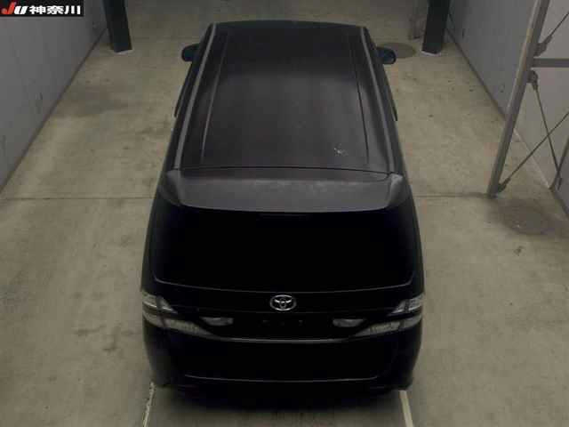 TOYOTA VELLFIRE 2010