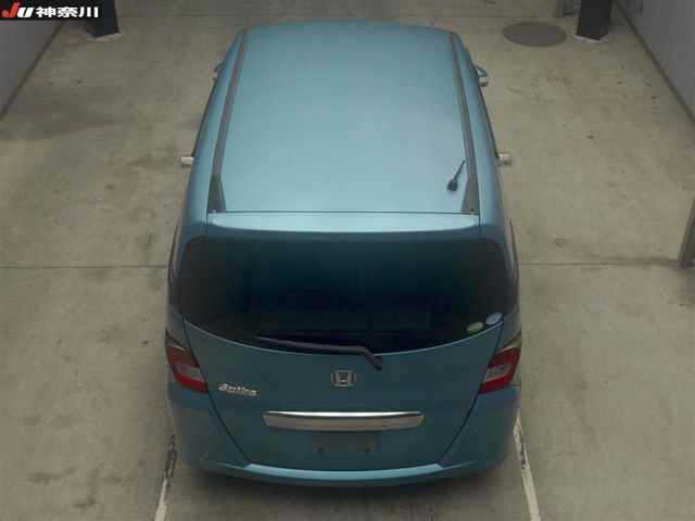 HONDA FREED 2012