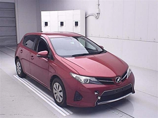TOYOTA AURIS 2012