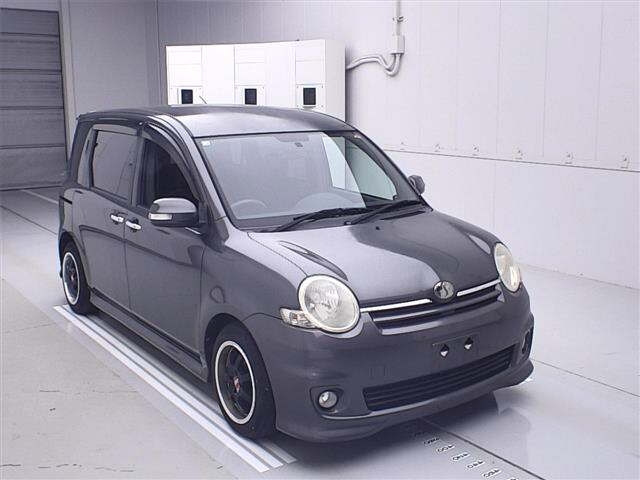 TOYOTA SIENTA 2008