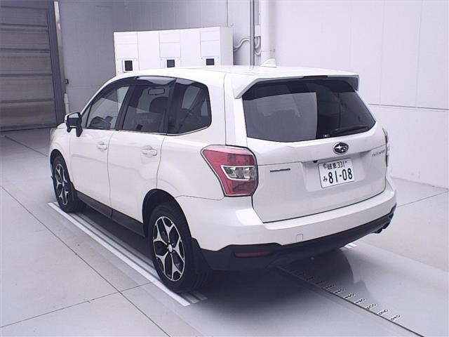 SUBARU FORESTER 2015