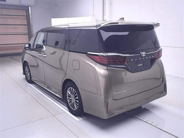 TOYOTA ALPHARD 2023