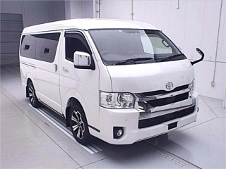 TOYOTA HIACE 2020