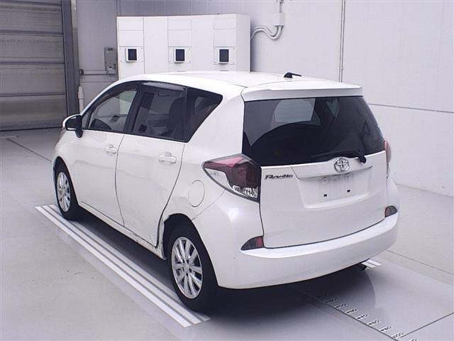 TOYOTA RACTIS 2014