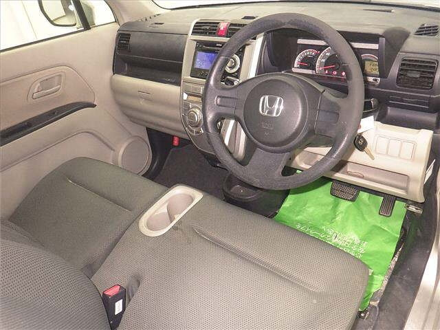 HONDA ZEST 2008