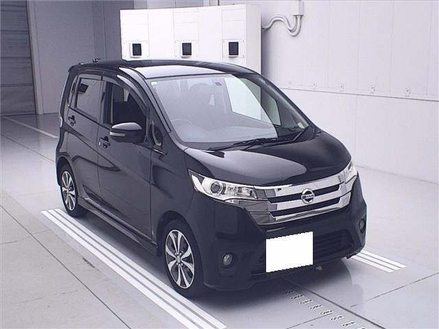 NISSAN DAYZ 2013