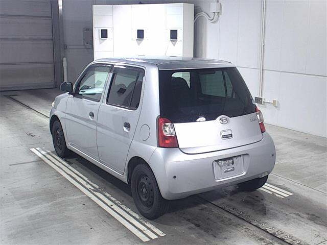DAIHATSU ESSE 2011