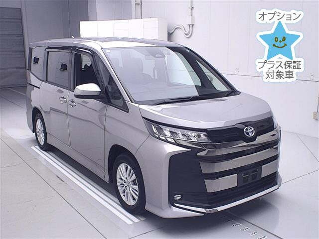 TOYOTA NOAH 2023
