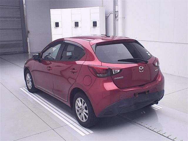 MAZDA DEMIO 2015