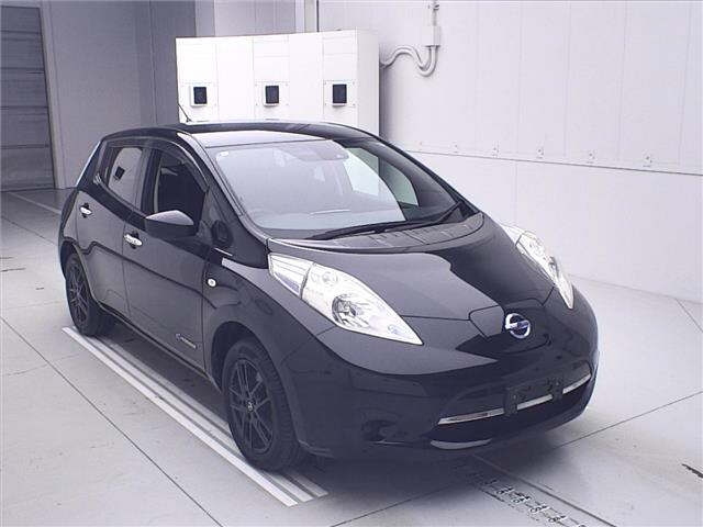 NISSAN LEAF 2016