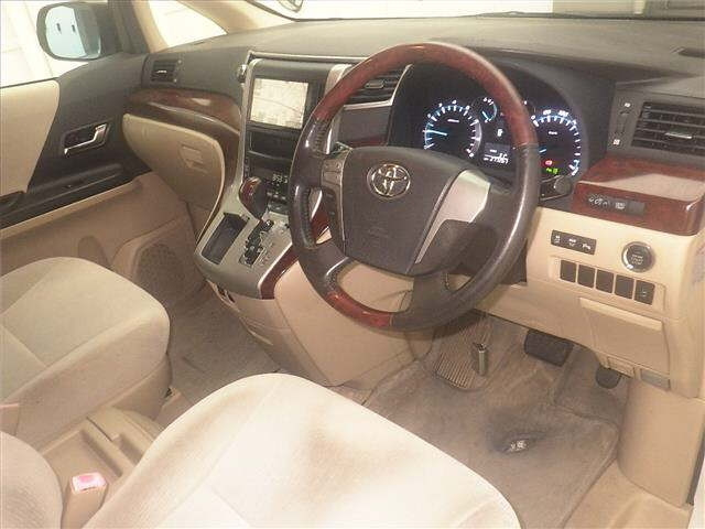 TOYOTA VELLFIRE 2008