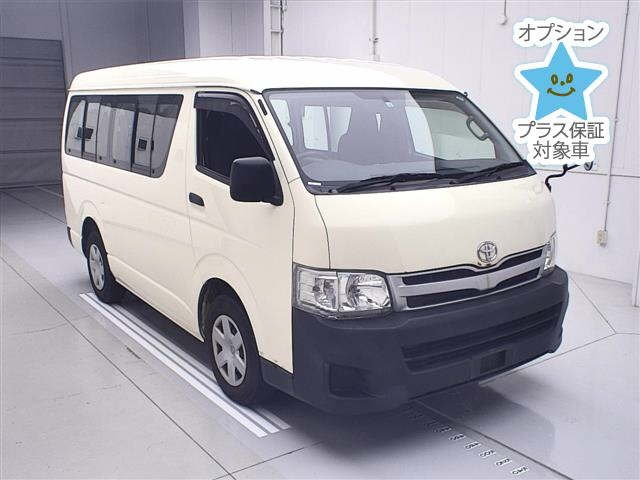 TOYOTA HIACE 2013