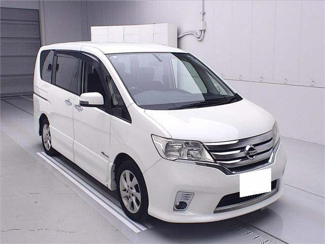 NISSAN SERENA 2013