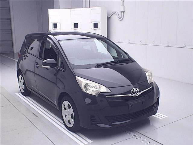 TOYOTA RACTIS 2011