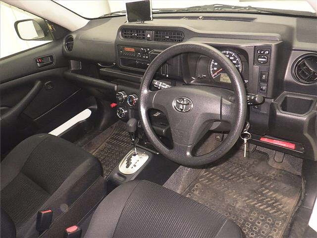 TOYOTA SUCCEED 2018