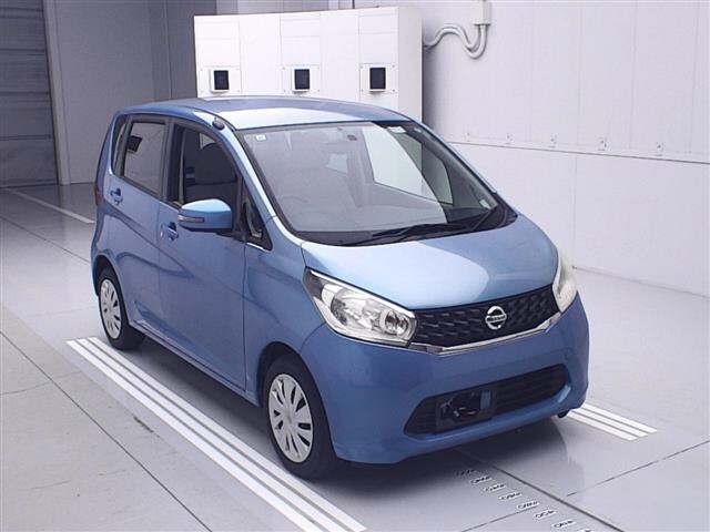 NISSAN DAYZ 2013
