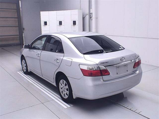 TOYOTA PREMIO 2009