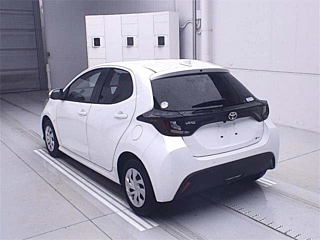 TOYOTA YARIS 2024