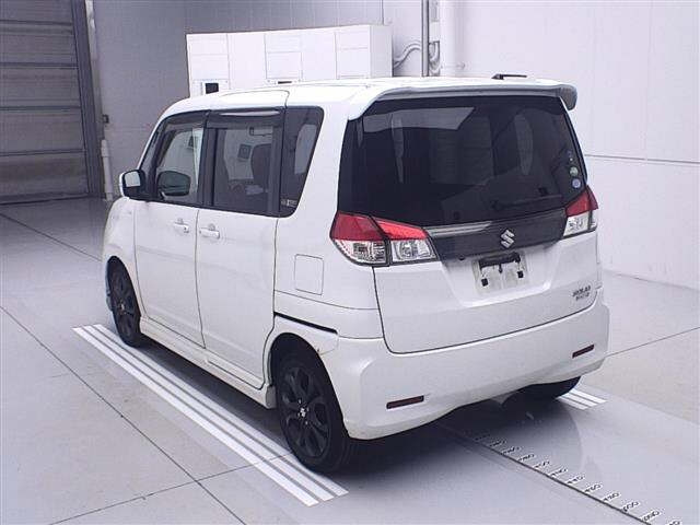 SUZUKI SOLIO 2015