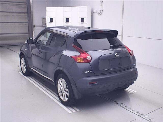 NISSAN JUKE 2012
