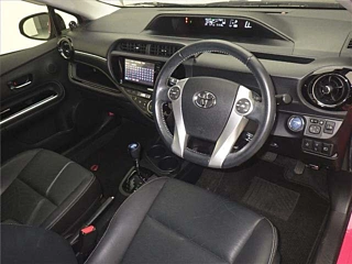 TOYOTA AQUA 2016