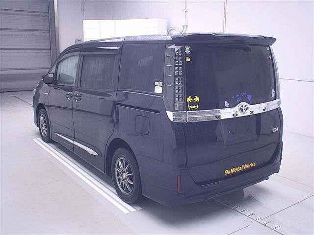 TOYOTA VOXY 2014