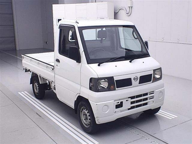 NISSAN CLIPPER TRUCK 2011