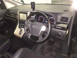 TOYOTA VELLFIRE 2012