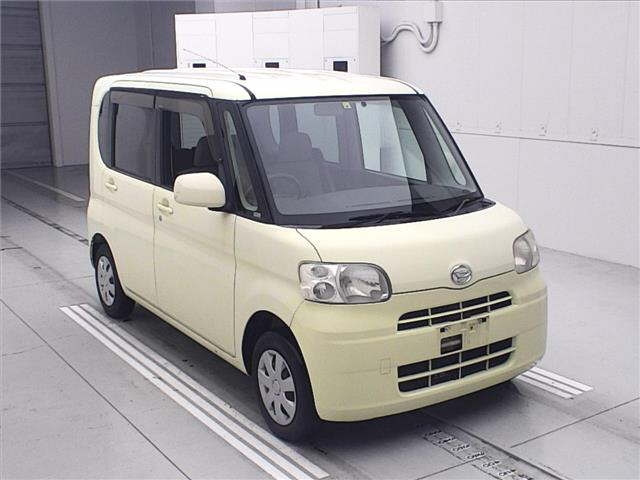 DAIHATSU TANTO 2008