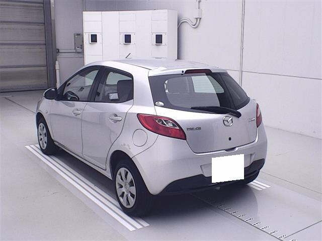 MAZDA DEMIO 2013