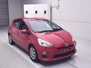 TOYOTA AQUA 2012