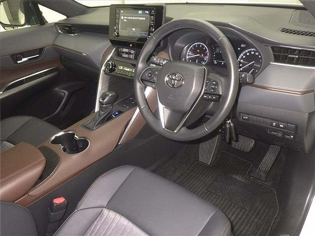 TOYOTA HARRIER 2022