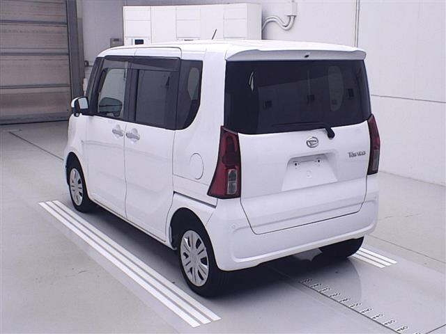 DAIHATSU TANTO 2021