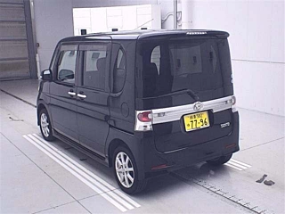 DAIHATSU TANTO 2011