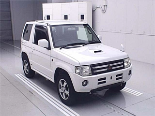 MITSUBISHI PAJERO MINI 2012