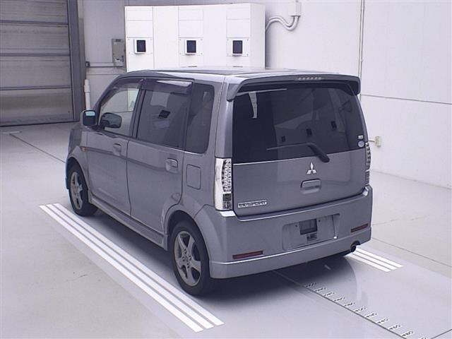MITSUBISHI EK SPORTS 2012