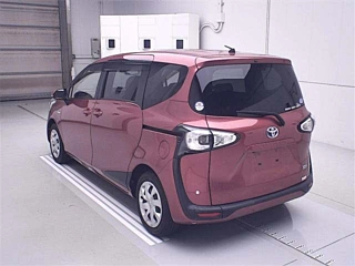 TOYOTA SIENTA 2017