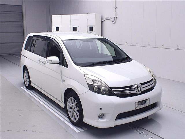 TOYOTA ISIS 2012