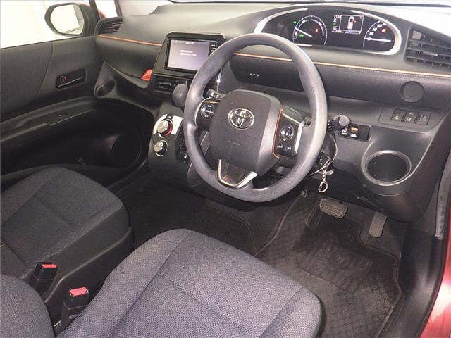 TOYOTA SIENTA 2017