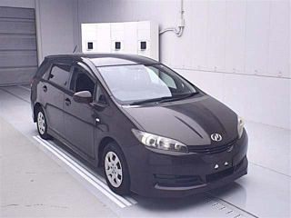 TOYOTA WISH 2010