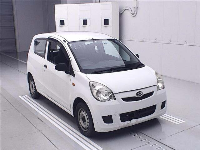 DAIHATSU MIRA 2011