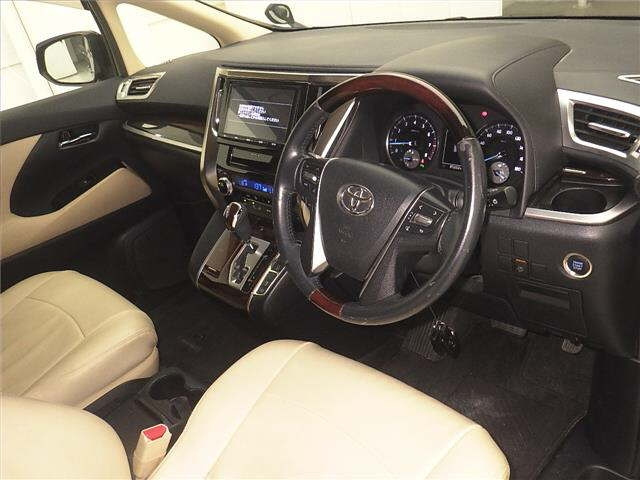 TOYOTA VELLFIRE 2017