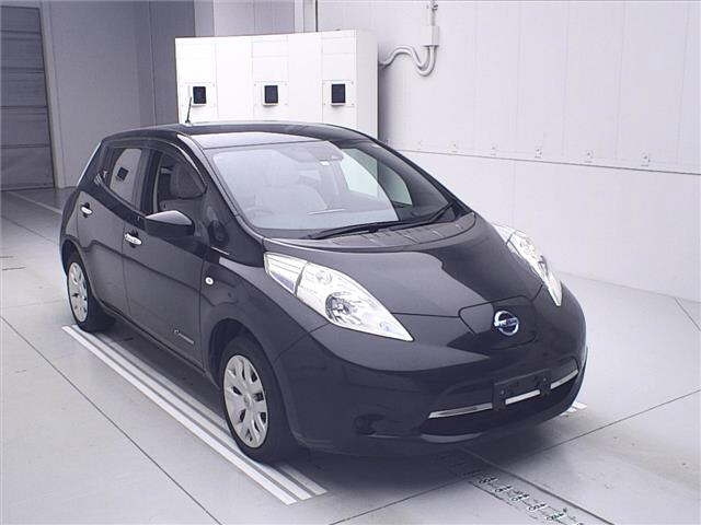 NISSAN LEAF 2016