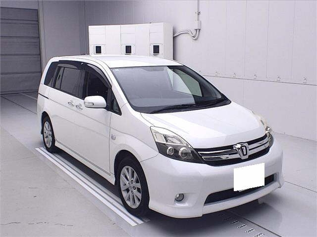 TOYOTA ISIS 2012