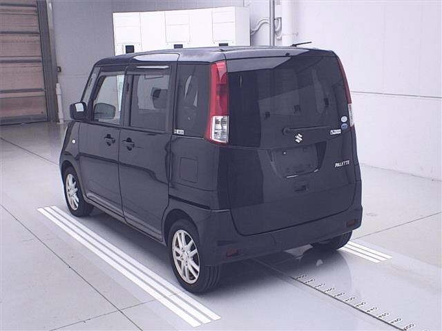 SUZUKI PALETTE 2010